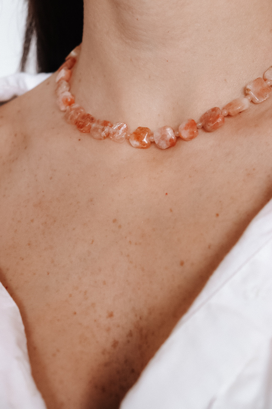 Amuleto collar piedra sol