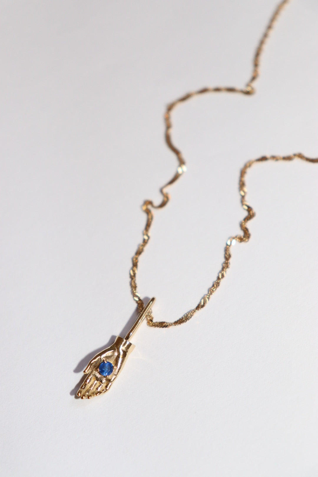 Mano de protección zafiro oro 10k